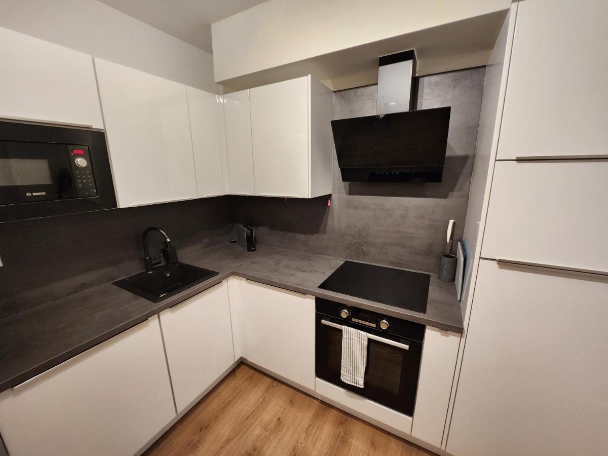 Mickey Apartment Old Town Bratislava Luaran gambar