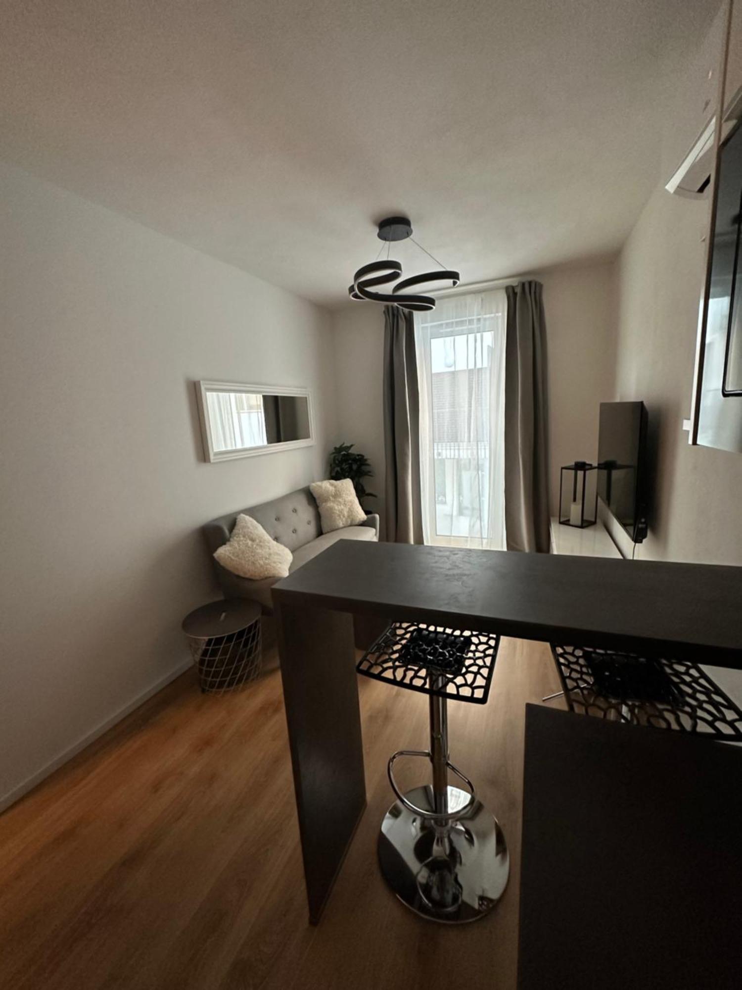 Mickey Apartment Old Town Bratislava Luaran gambar